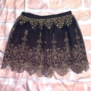 NWOT Gianni Bini Embroidered Mesh Skirt size M